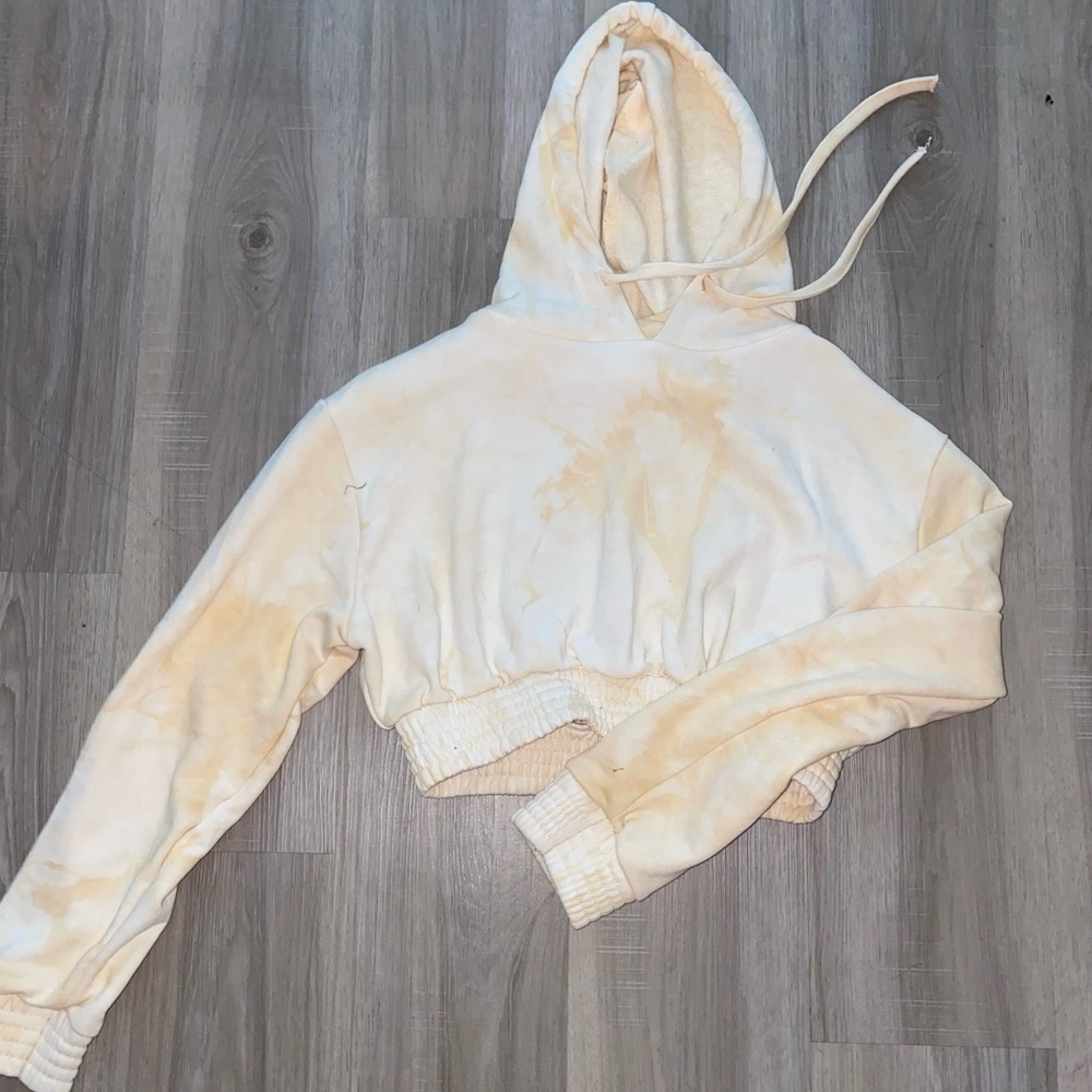 adika cropped hoodie
